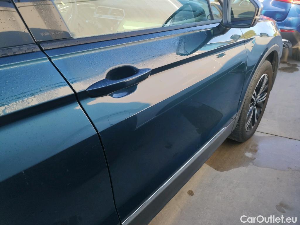  Volkswagen  Tiguan VOLKSWAGEN  / 2020 / 5P / todoterreno Life 1.4 TSI eHybrid 180kW (245CV) DSG #5