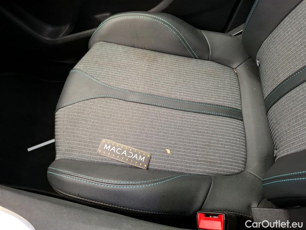  Peugeot  3008  II Allure Pack 1.2 PureTech 130CV BVA8 E6d #7