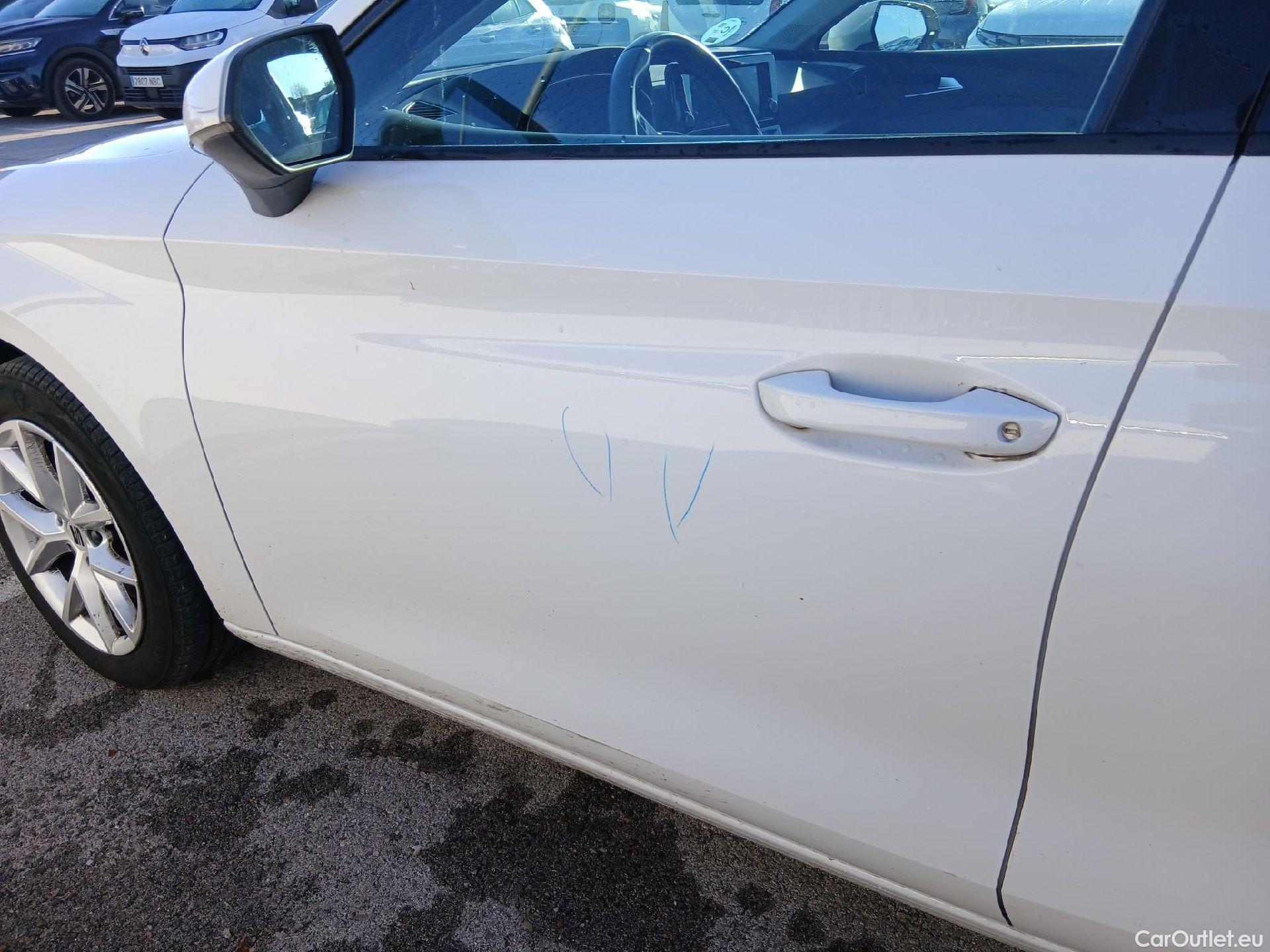  Seat  Leon SEAT Nuevo León / 2020 / 5P / familiar SP 2.0 TDI 85kW Style Go(SP) #8