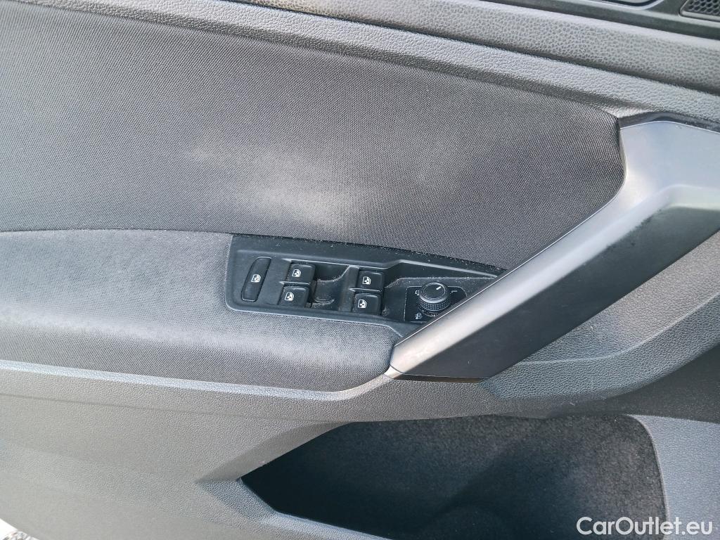  Volkswagen  Tiguan VOLKSWAGEN  / 2020 / 5P / todoterreno Life 2.0 TDI 110kW (150CV) DSG (AC2) #13