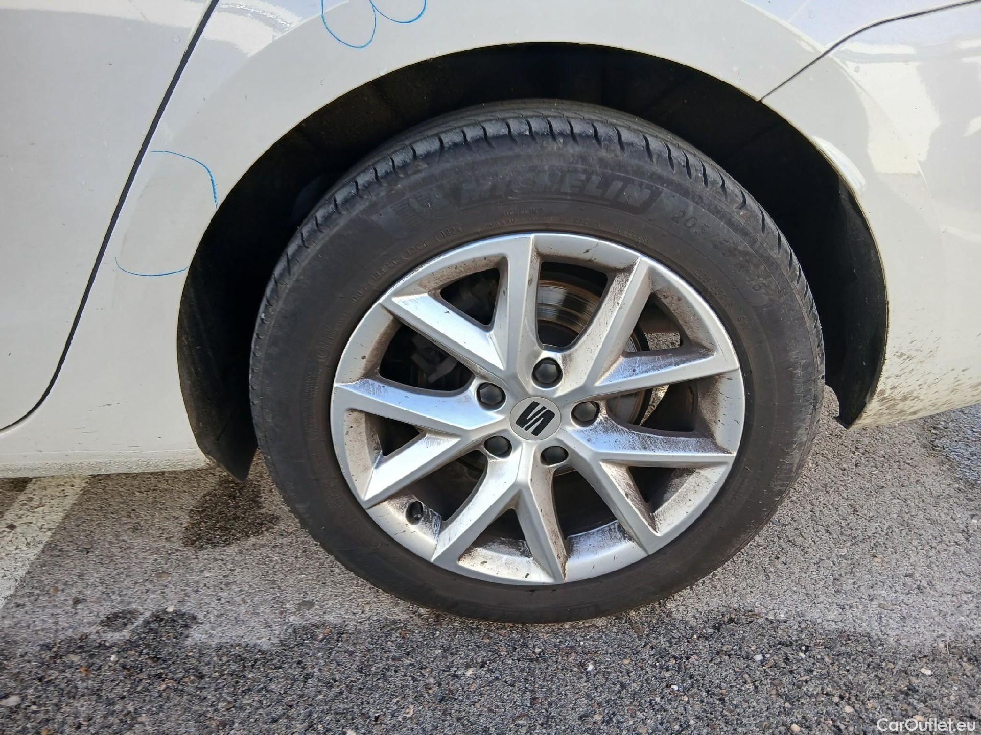  Seat  Leon SEAT Nuevo León / 2020 / 5P / familiar SP 2.0 TDI 85kW Style Go(SP) #16