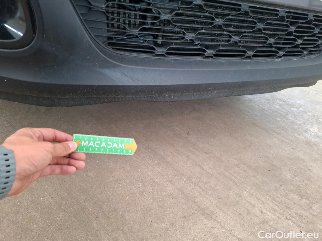  Citroen  C3 CITROEN  5p Berline PureTech 110  BVM6 Shine Business #2