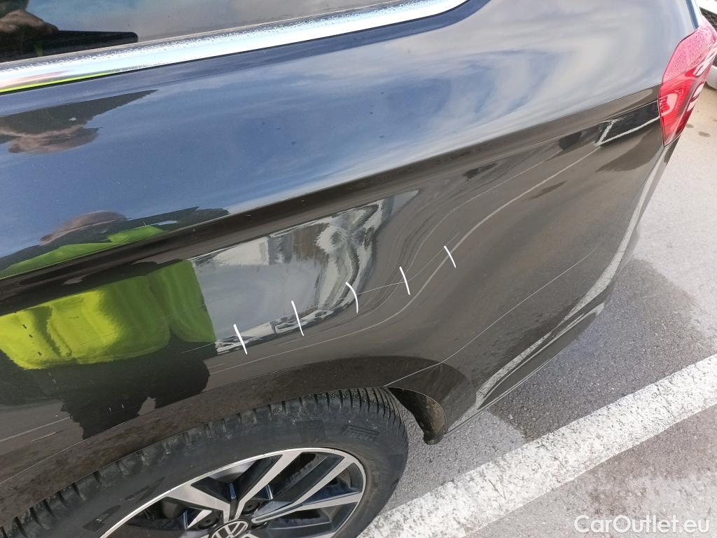  Volkswagen  Passat VOLKSWAGEN  / 2019 / 5P / familiar Variant Executive 2.0 TDI 110kW (150CV) #9