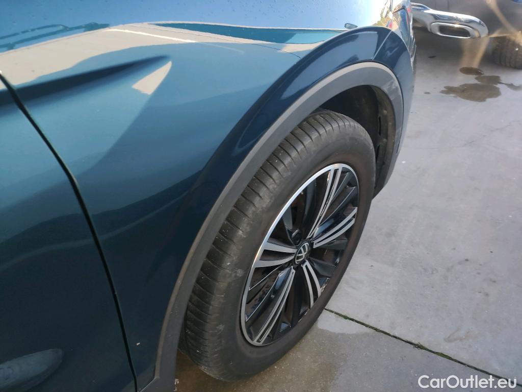  Volkswagen  Tiguan VOLKSWAGEN  / 2020 / 5P / todoterreno Life 1.4 TSI eHybrid 180kW (245CV) DSG #30