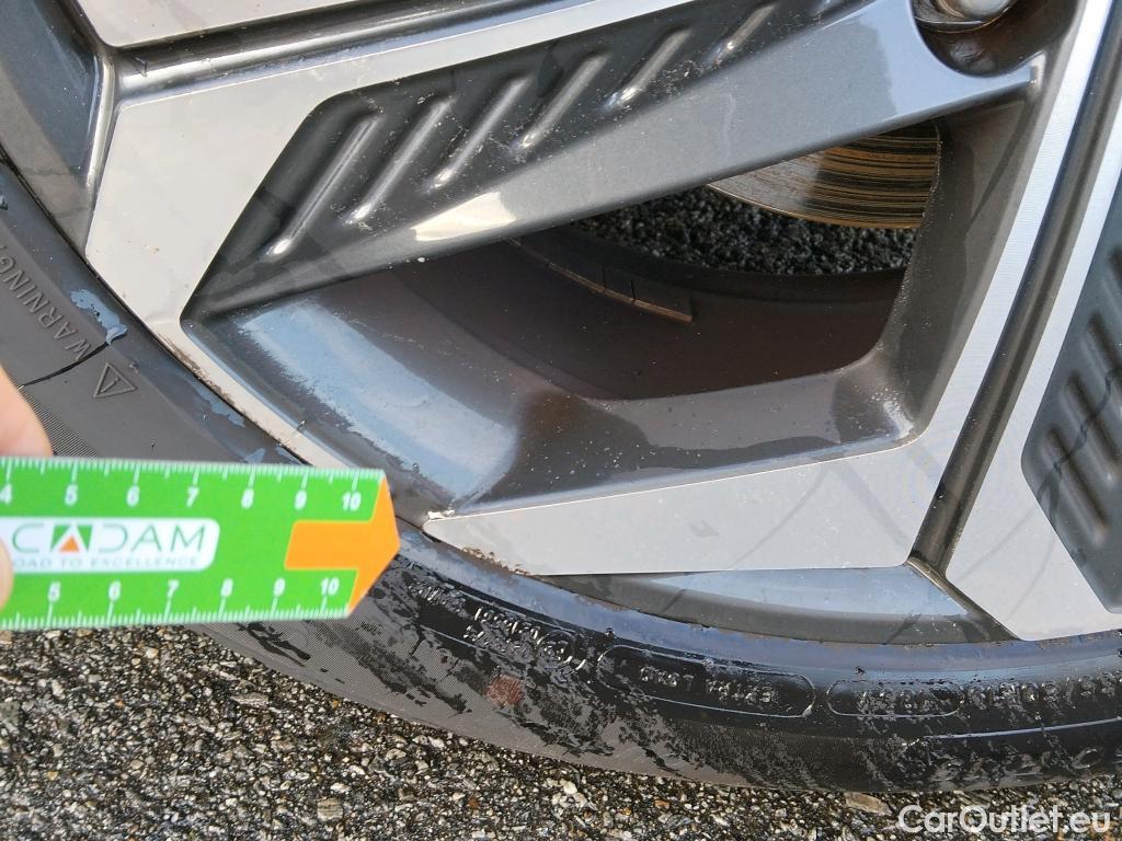  Hyundai  Tucson HYUNDAI  / 2020 / 5P / todoterreno 1.6 TGDI 169kW HEV Tecno Auto 2C #6