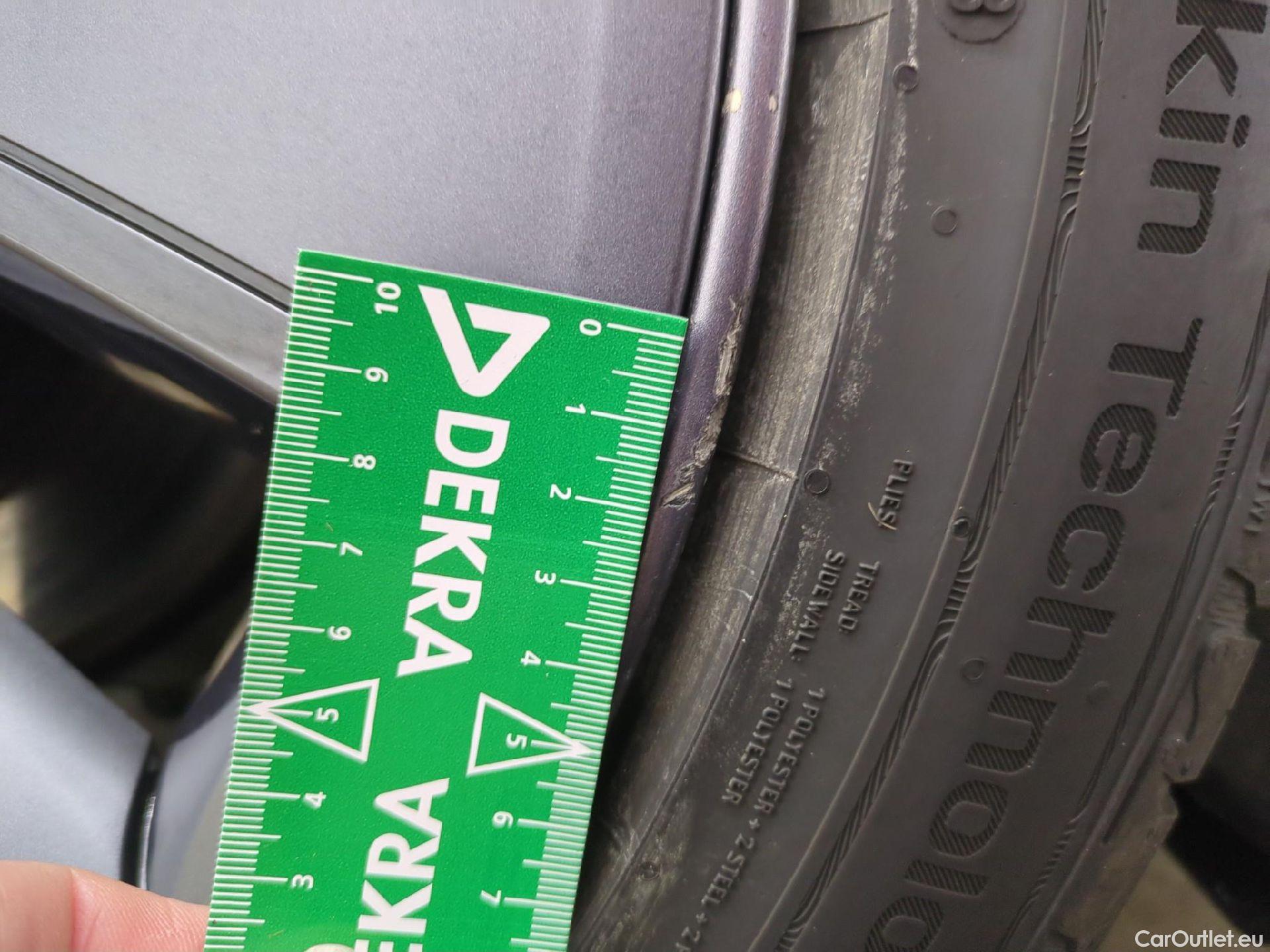  Tesla  Model 3 TESLA  / 2018 / 4P / Berline Propulsion #8