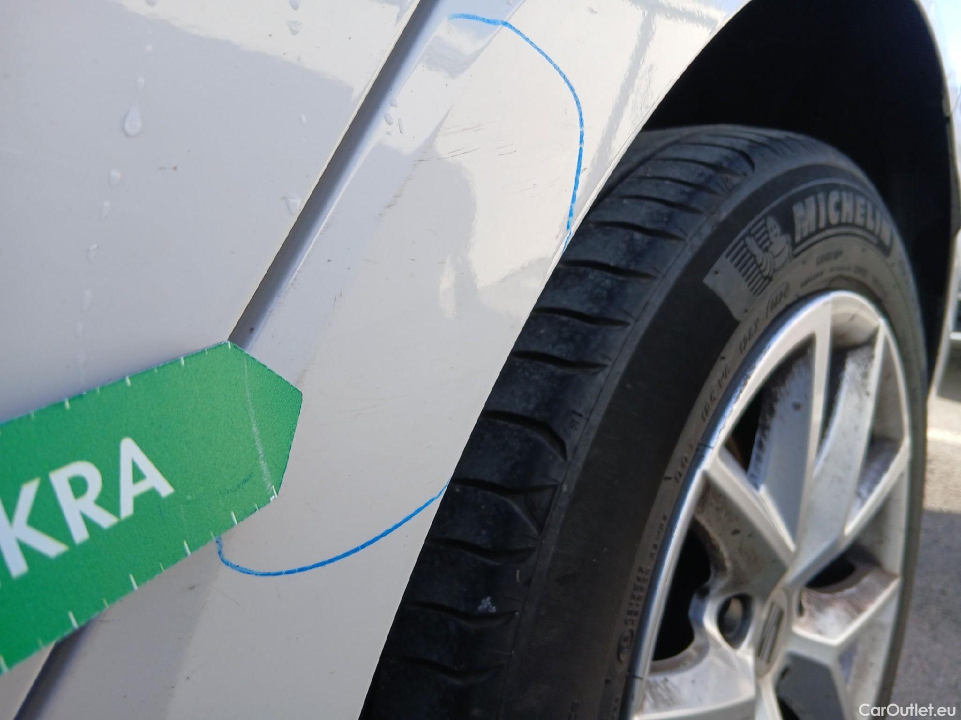  Seat  Leon SEAT Nuevo León / 2020 / 5P / familiar SP 2.0 TDI 85kW Style Go(SP) #15