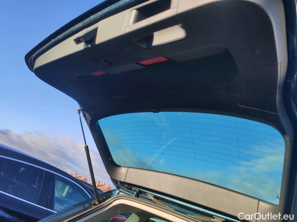  Volkswagen  Tiguan VOLKSWAGEN  / 2020 / 5P / todoterreno Life 1.4 TSI eHybrid 180kW (245CV) DSG #15