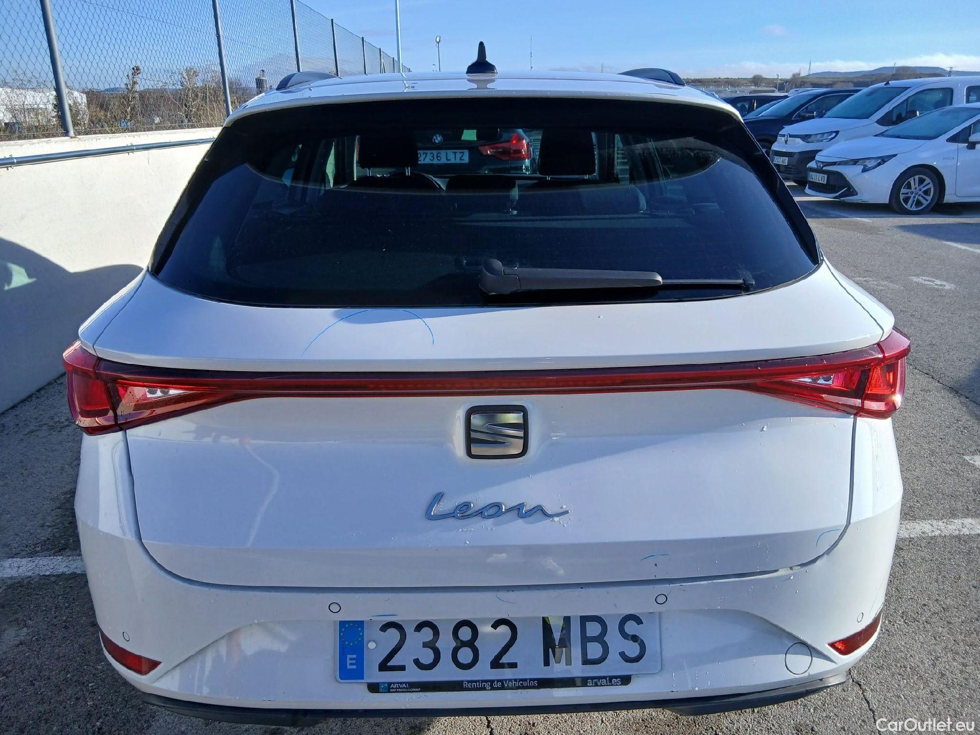  Seat  Leon SEAT Nuevo León / 2020 / 5P / familiar SP 2.0 TDI 85kW Style Go(SP) #18