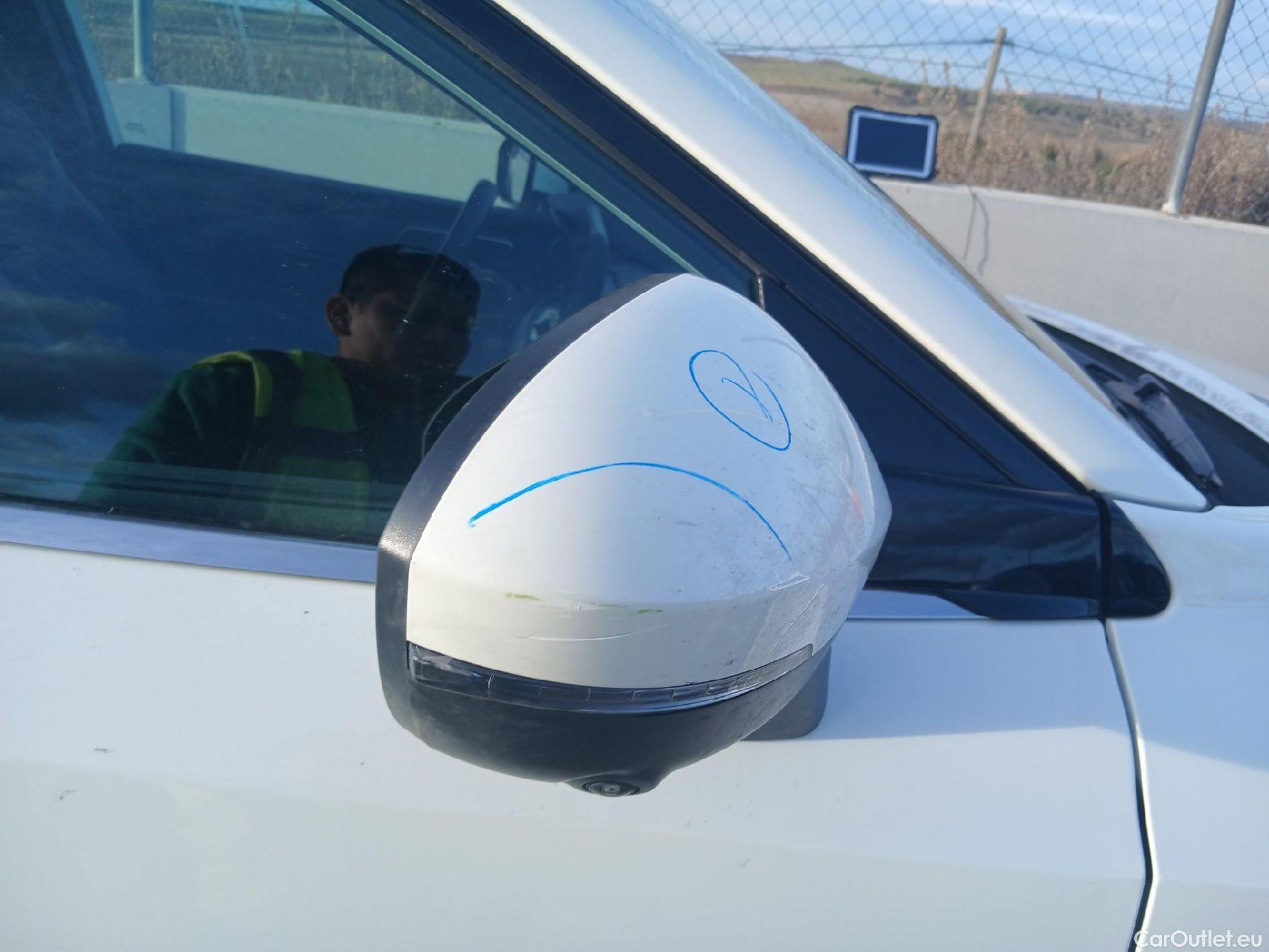  Nissan  Qashqai NISSAN  / 2021 / 5P / todoterreno DIG-T 116kW mHEV Xtronic Tekna #21