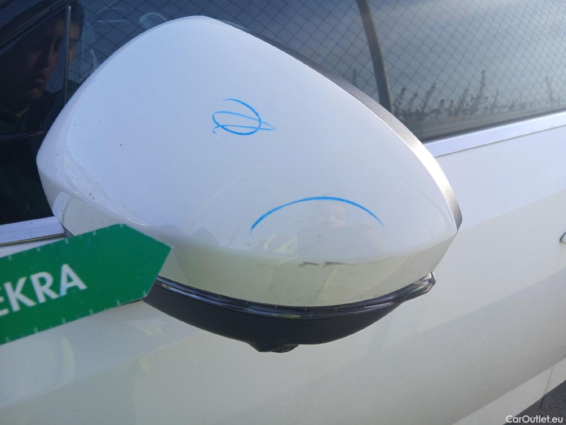  Nissan  Qashqai NISSAN  / 2021 / 5P / todoterreno DIG-T 116kW mHEV Xtronic Tekna #12