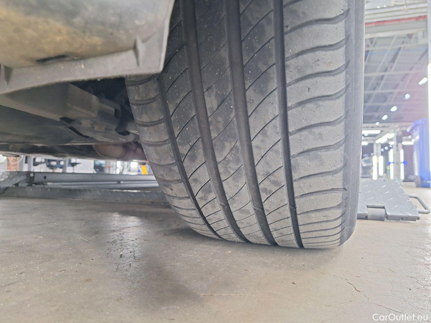  Bmw  X1 BMW,  FL'19, BMW  sDrive16dA (85 kW) 5d #56