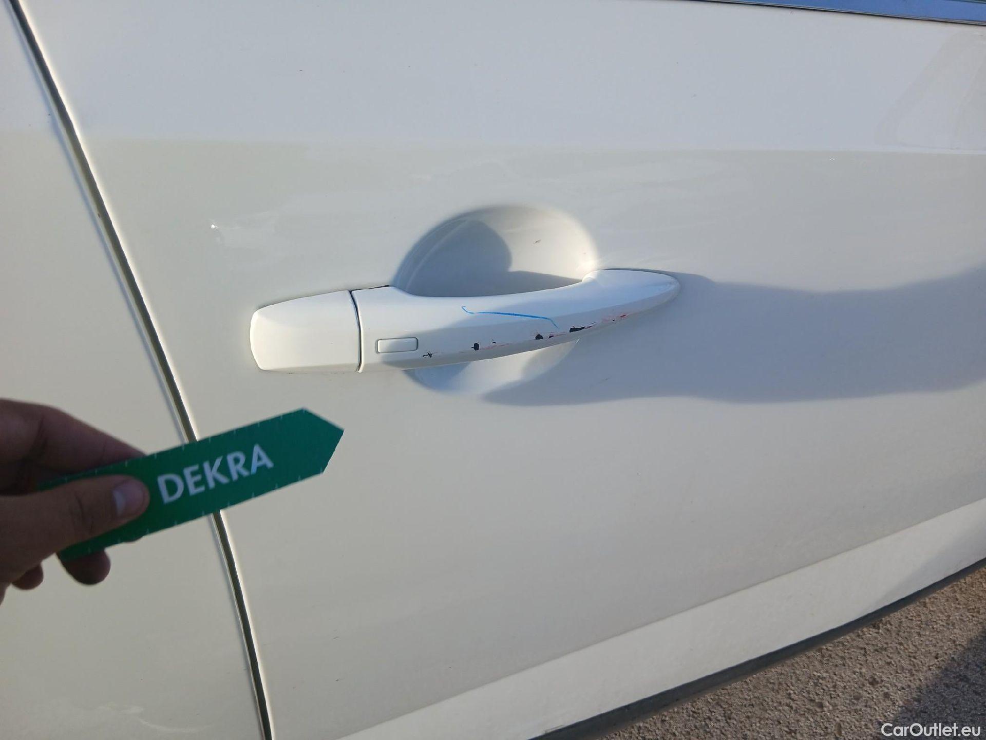  Nissan  Qashqai NISSAN  / 2021 / 5P / todoterreno DIG-T 116kW mHEV Xtronic Tekna #19