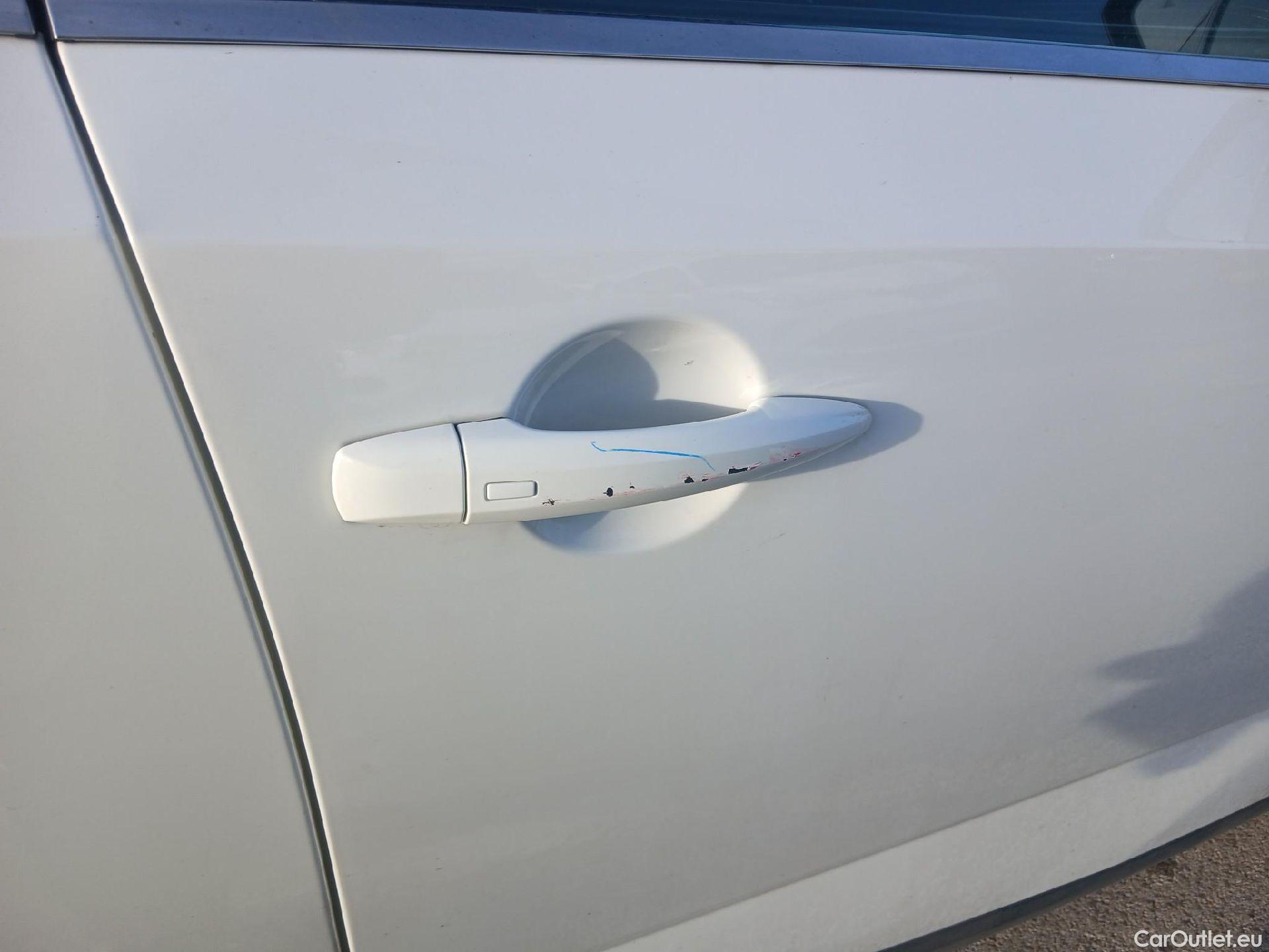  Nissan  Qashqai NISSAN  / 2021 / 5P / todoterreno DIG-T 116kW mHEV Xtronic Tekna #20