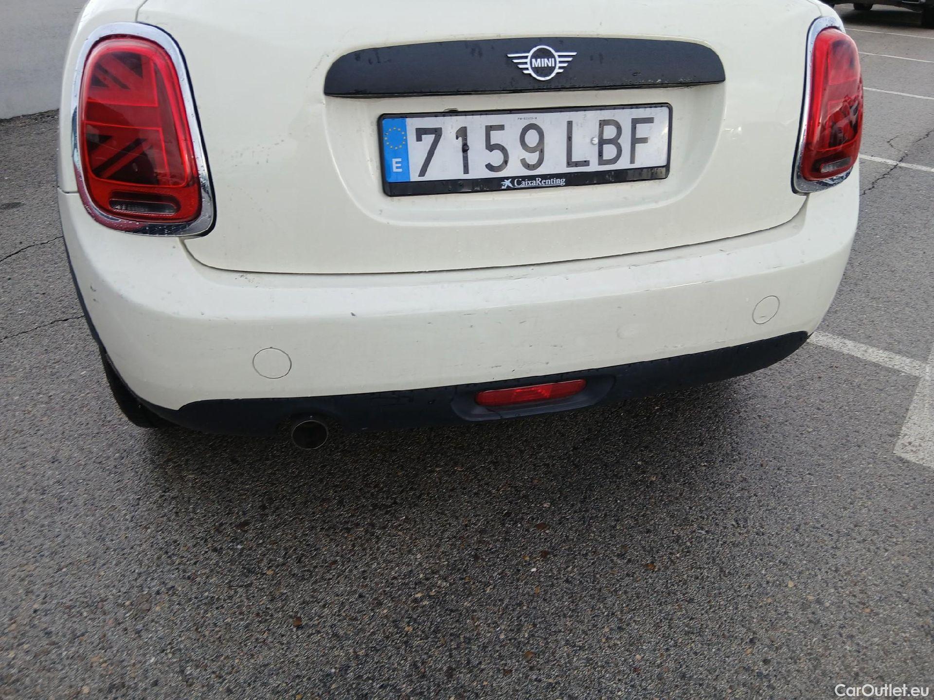  Mini  Cooper MINI MINI / 2014 / 5P / berlina con portón ONE 5 PUERTAS (CX) #23