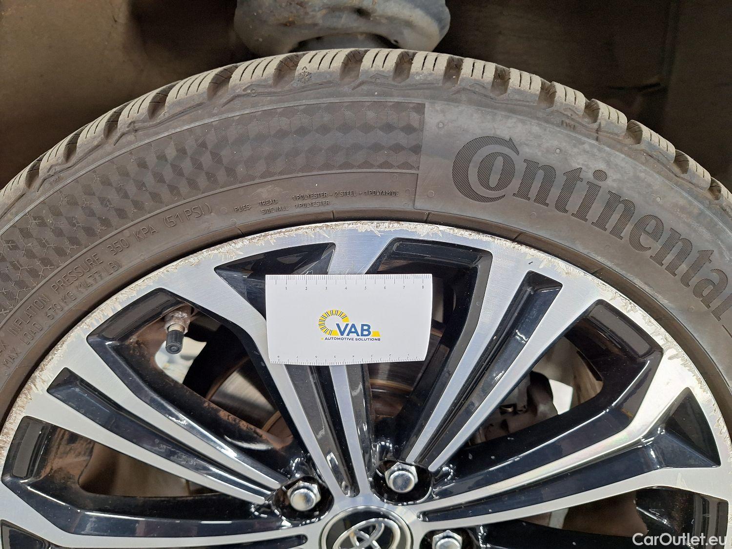  Toyota  Corolla Toyota,  TS '19, Toyota  Touring Sports 1.8 Hybrid Premium e #22