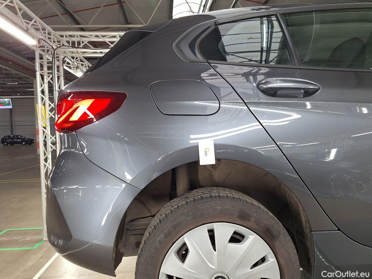  Bmw  Serie 1 BMW, 1-serie '19, BMW 1 Reeks Hatch 116dA (85 kW) 5d #16