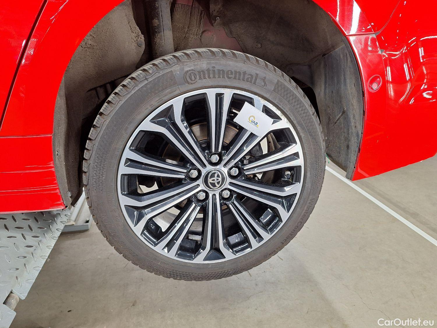  Toyota  Corolla Toyota,  TS '19, Toyota  Touring Sports 1.8 Hybrid Premium e #48