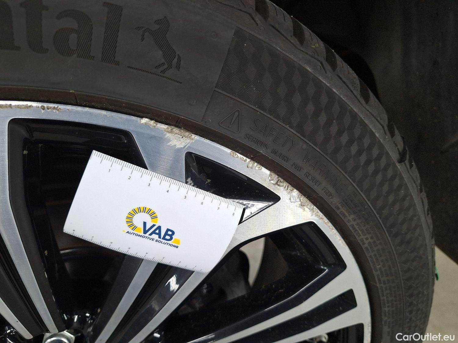  Toyota  Corolla Toyota,  TS '19, Toyota  Touring Sports 1.8 Hybrid Premium e #49