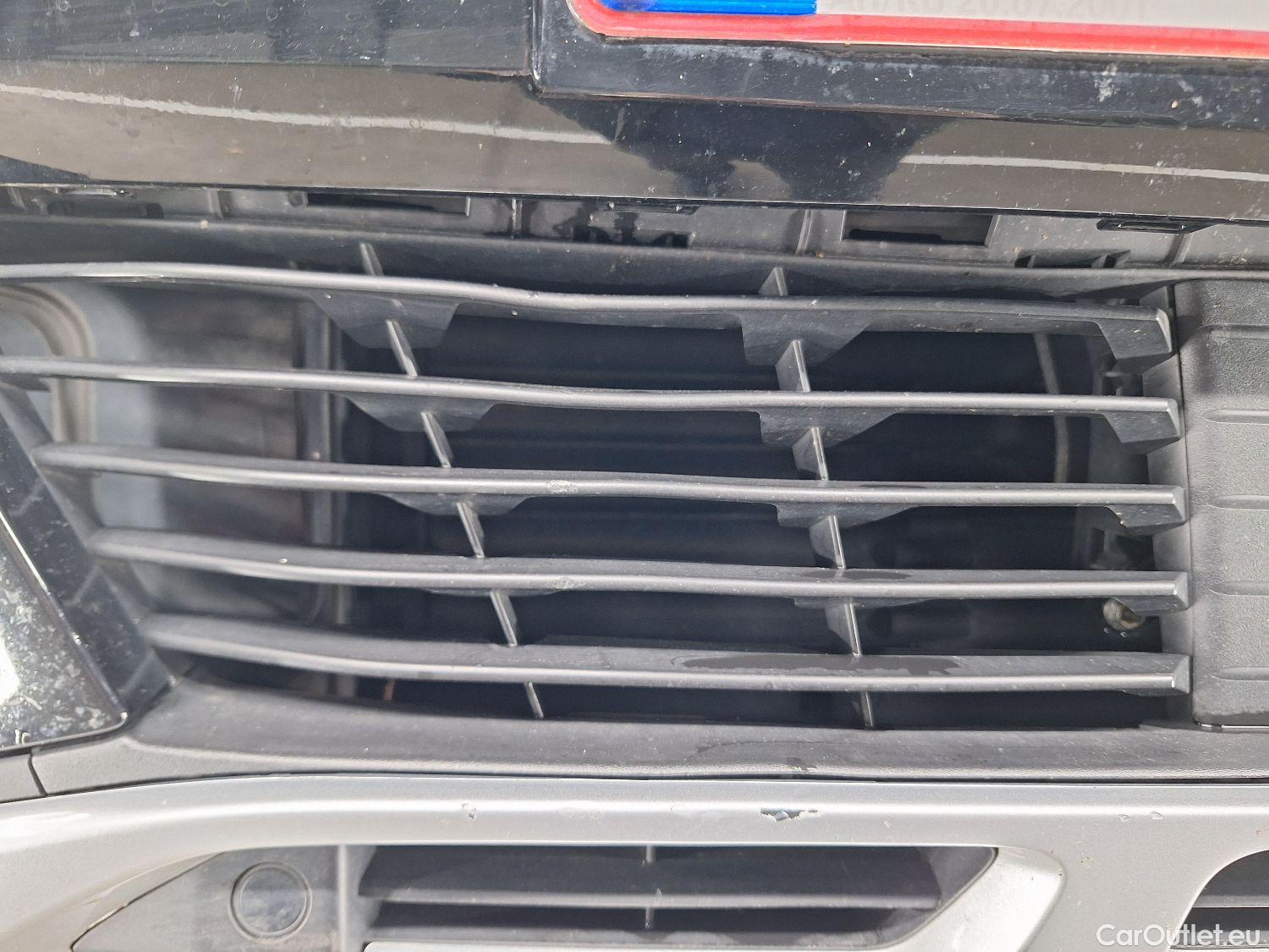  Peugeot  5008 Peugeot,  '16, Peugeot  1.2 PureTech 96kW S&S EAT8 Crossway 7pl #17