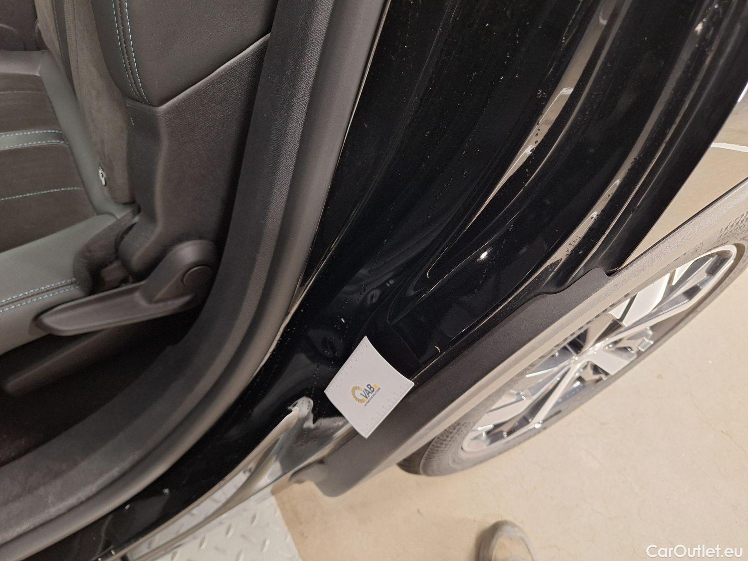  Peugeot  5008 Peugeot,  '16, Peugeot  1.2 PureTech 96kW S&S EAT8 Crossway 7pl #50