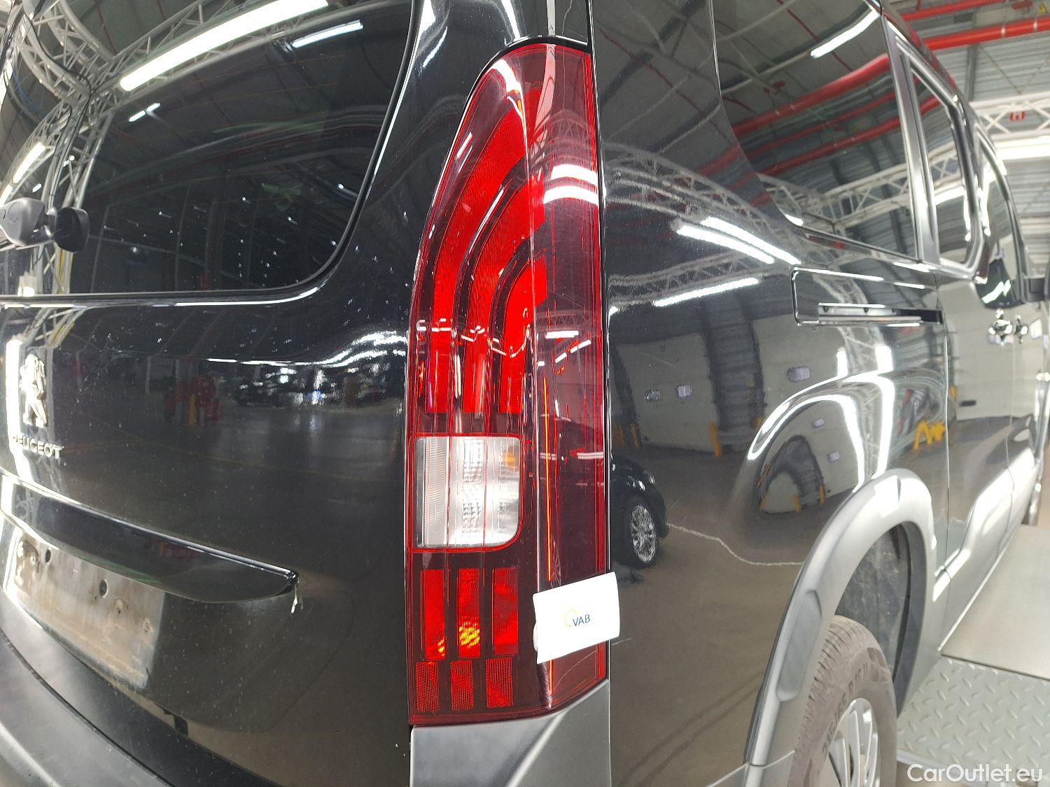  Peugeot  RIFTER Peugeot,  '18, Peugeot  1.5 BlueHDi 130 S/S Allure Long 5d 7pl #26