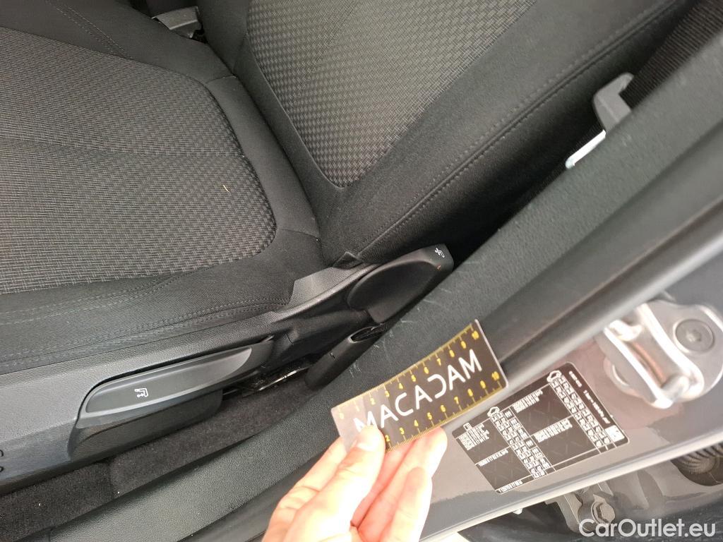  Bmw  Serie 1 BMW Série 1 / 2019 / 5P / Berline 116i DKG7 Business Design #22