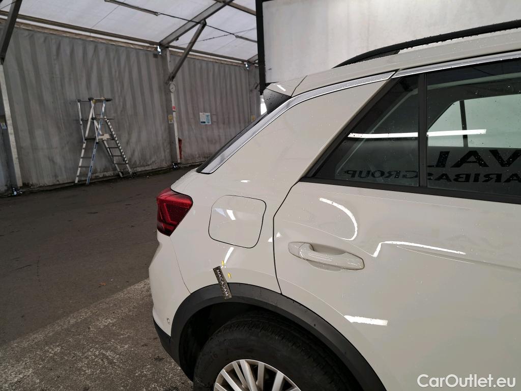  Volkswagen  T-ROC  Life Business 1.5 TSI 150CV BVA7 E6d #8