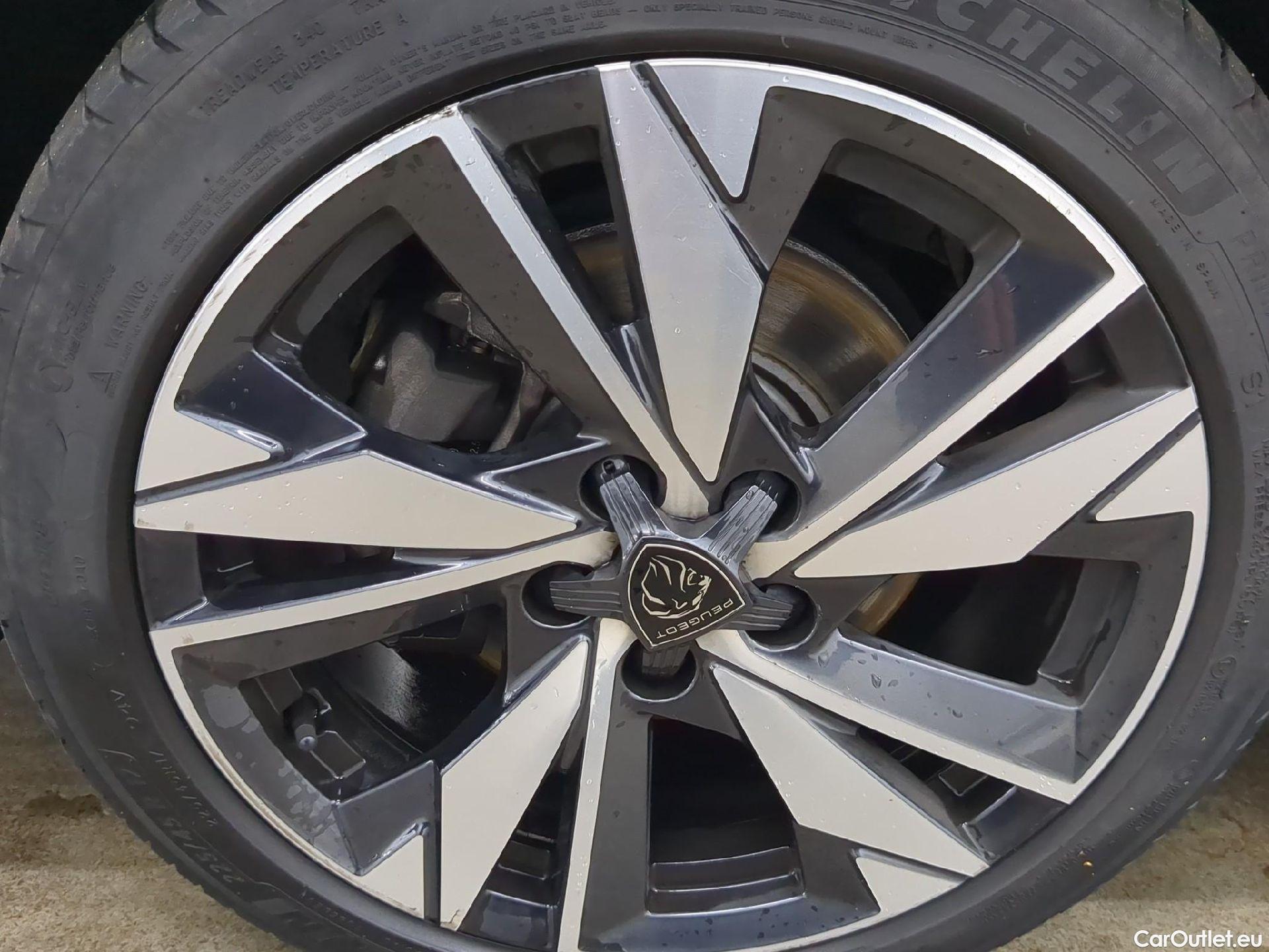  Peugeot  308  Allure 1.2 PureTech 130CV BVA8 E6d #10