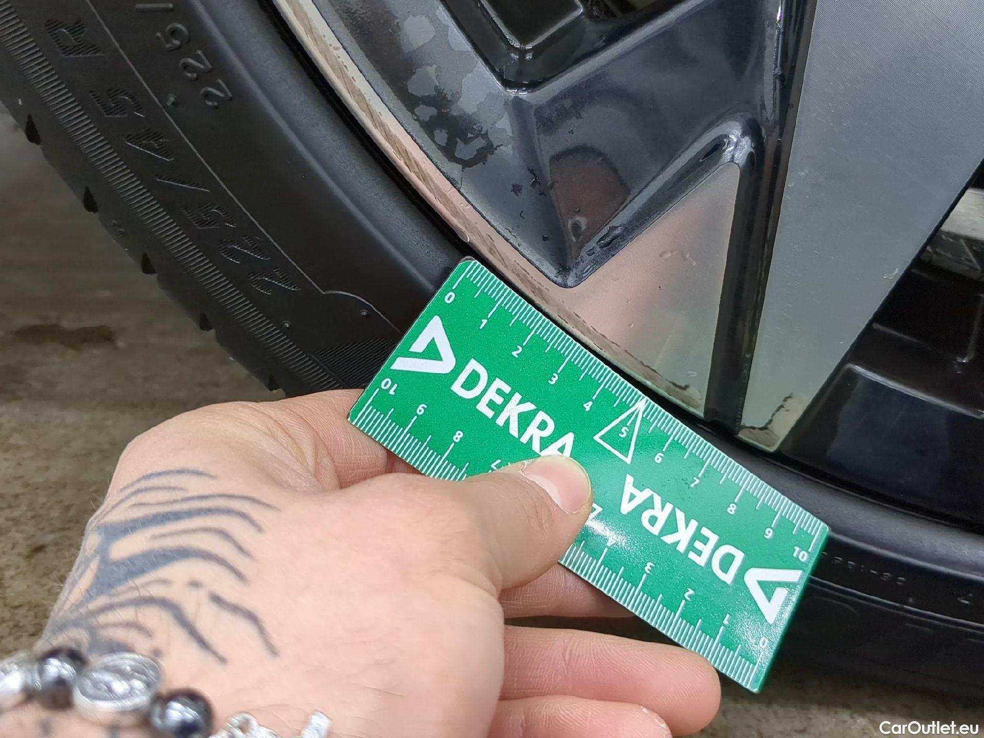  Peugeot  308  Allure 1.2 PureTech 130CV BVA8 E6d #13