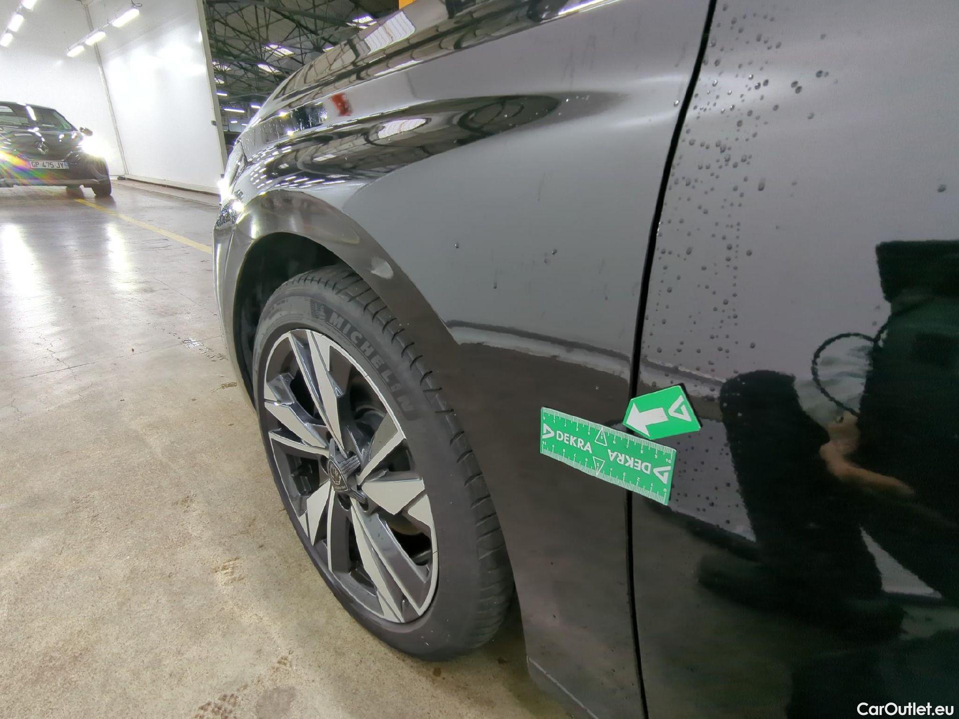  Peugeot  308  Allure 1.2 PureTech 130CV BVA8 E6d #30