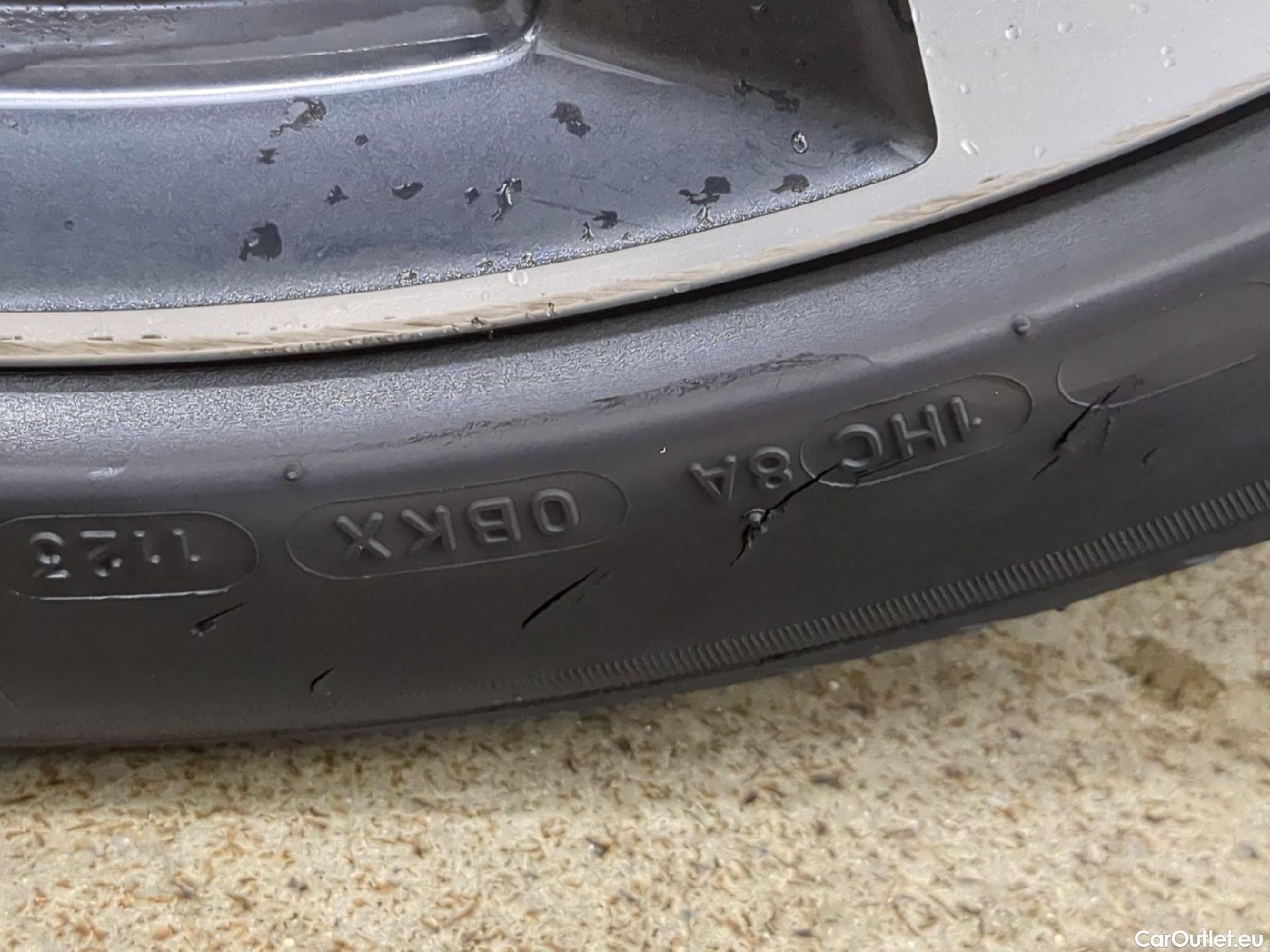  Peugeot  308  Allure 1.2 PureTech 130CV BVA8 E6d #9