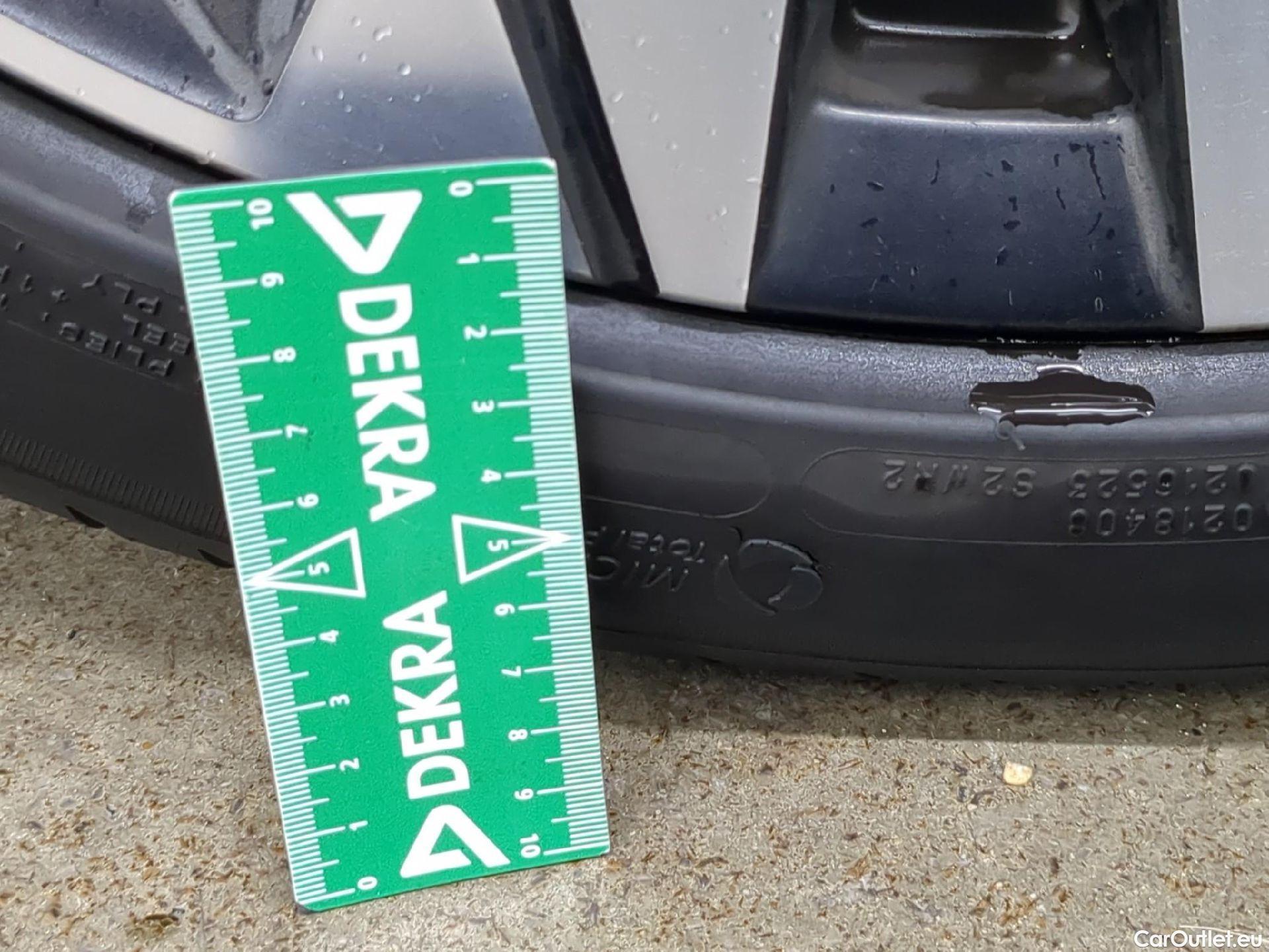  Peugeot  308  Allure 1.2 PureTech 130CV BVA8 E6d #16