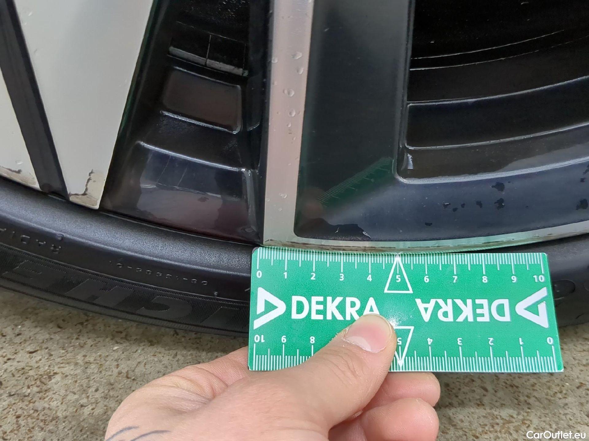  Peugeot  308  Allure 1.2 PureTech 130CV BVA8 E6d #11