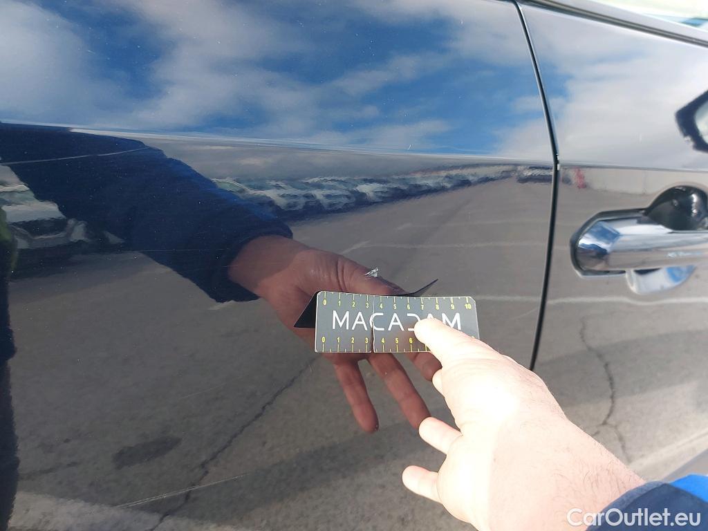  Toyota  RAV4 TOYOTA  / 2018 / 5P / todoterreno 2.5l 220H Advance #26