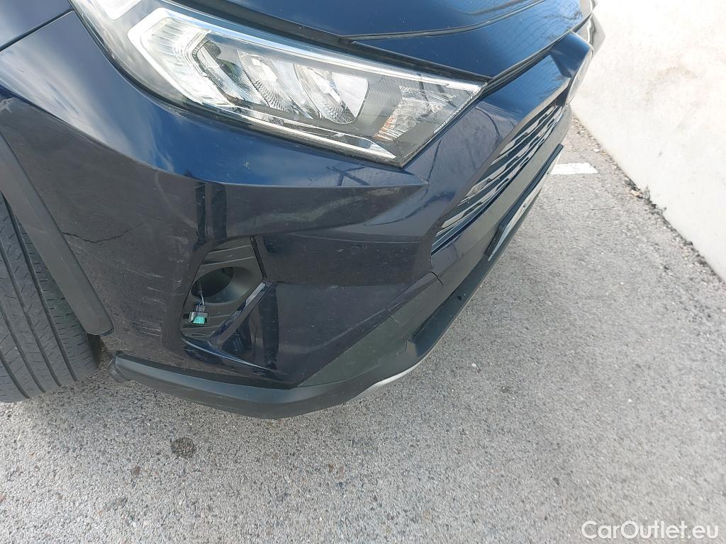  Toyota  RAV4 TOYOTA  / 2018 / 5P / todoterreno 2.5l 220H Advance #15