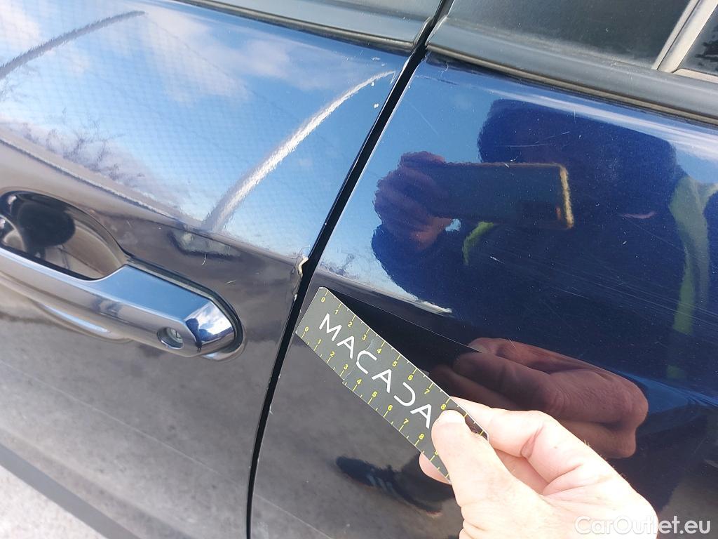  Toyota  RAV4 TOYOTA  / 2018 / 5P / todoterreno 2.5l 220H Advance #13