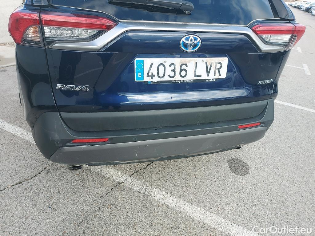  Toyota  RAV4 TOYOTA  / 2018 / 5P / todoterreno 2.5l 220H Advance #56