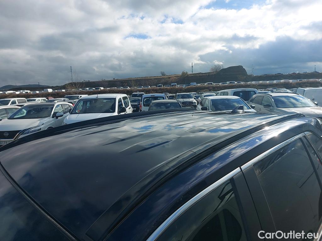  Toyota  RAV4 TOYOTA  / 2018 / 5P / todoterreno 2.5l 220H Advance #3