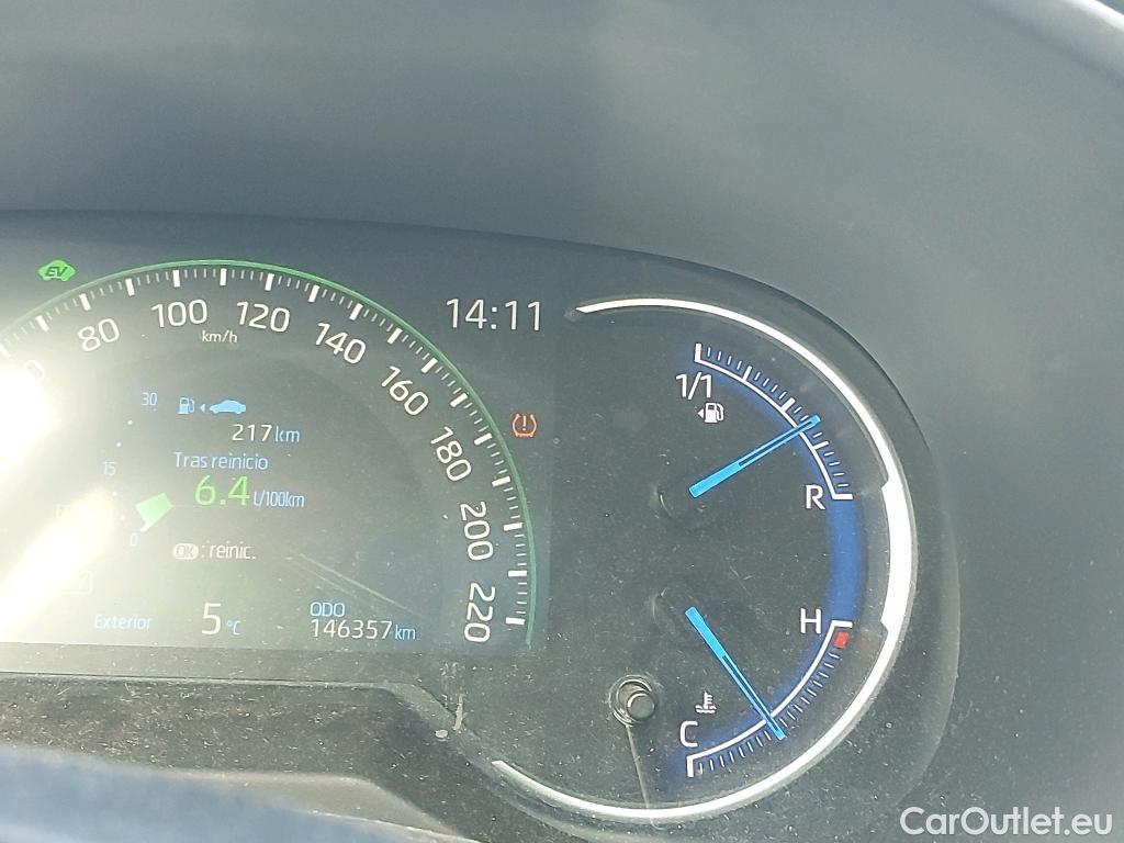  Toyota  RAV4 TOYOTA  / 2018 / 5P / todoterreno 2.5l 220H Advance #63