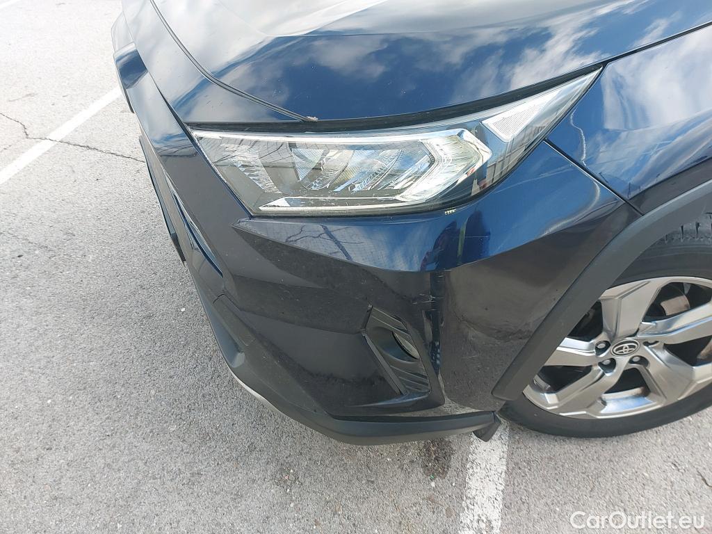  Toyota  RAV4 TOYOTA  / 2018 / 5P / todoterreno 2.5l 220H Advance #51