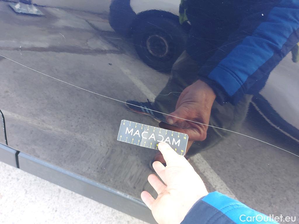  Toyota  RAV4 TOYOTA  / 2018 / 5P / todoterreno 2.5l 220H Advance #28