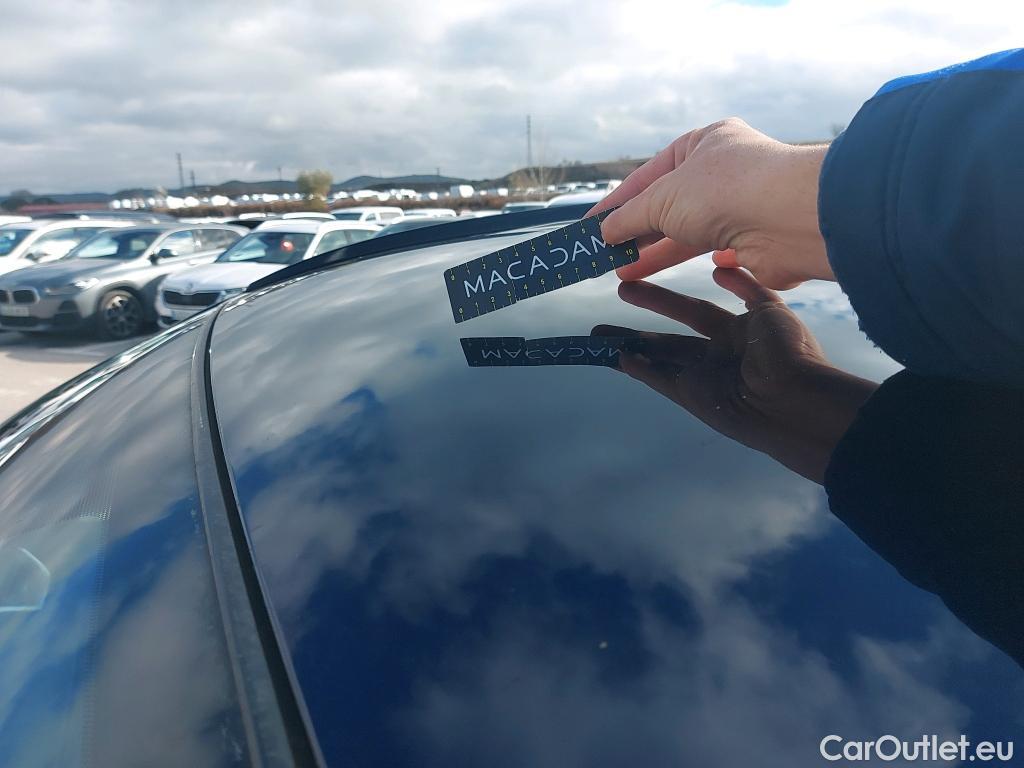  Toyota  RAV4 TOYOTA  / 2018 / 5P / todoterreno 2.5l 220H Advance #4