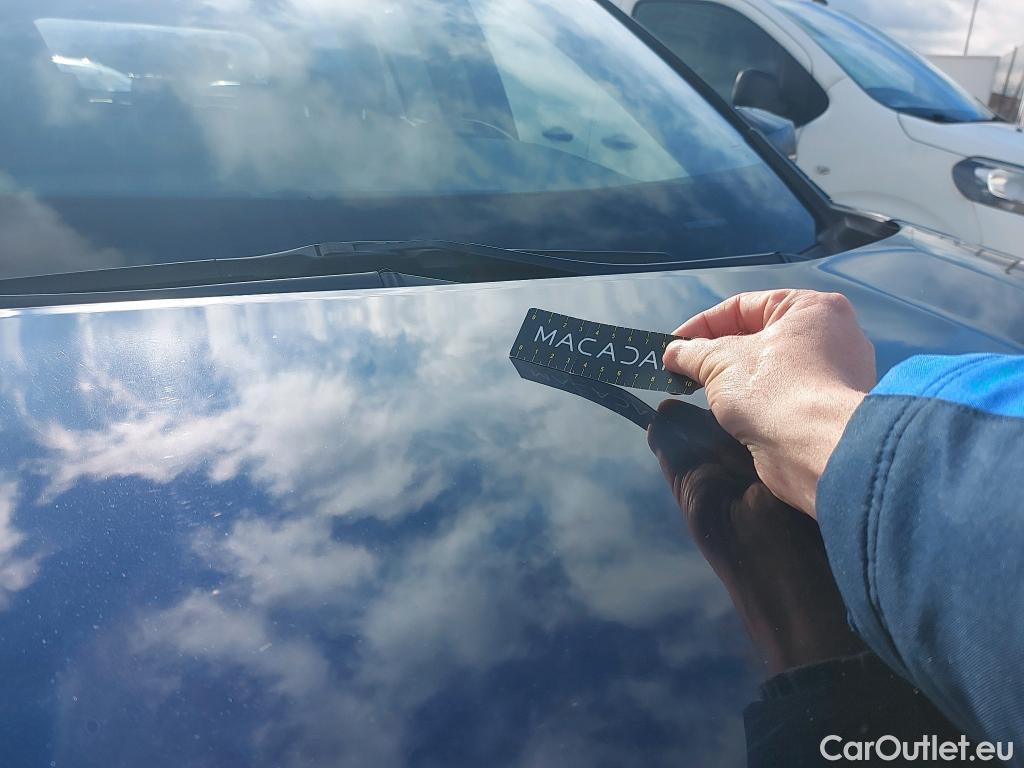  Toyota  RAV4 TOYOTA  / 2018 / 5P / todoterreno 2.5l 220H Advance #8