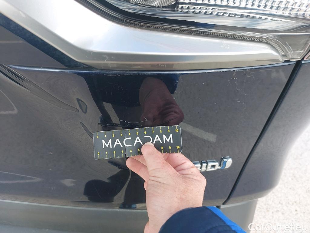  Toyota  RAV4 TOYOTA  / 2018 / 5P / todoterreno 2.5l 220H Advance #11