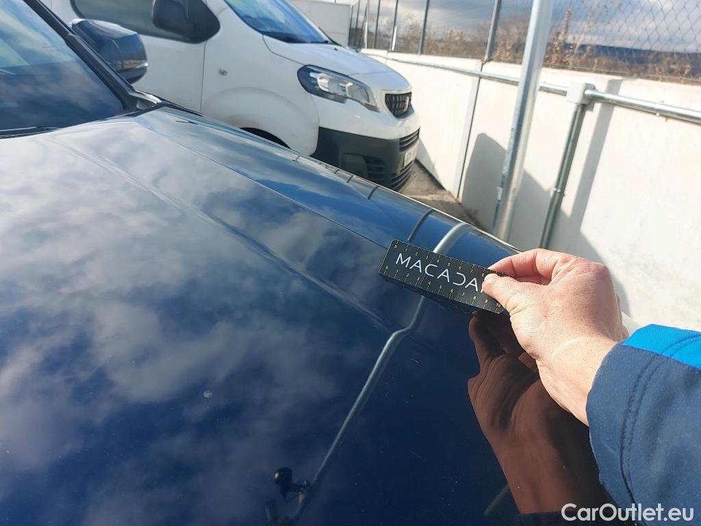  Toyota  RAV4 TOYOTA  / 2018 / 5P / todoterreno 2.5l 220H Advance #9