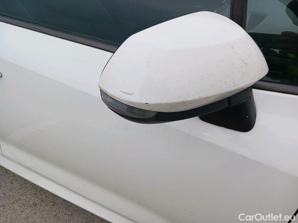  Toyota  Corolla TOYOTA  1.8 125H ACTIVE TECH E-CVT #41