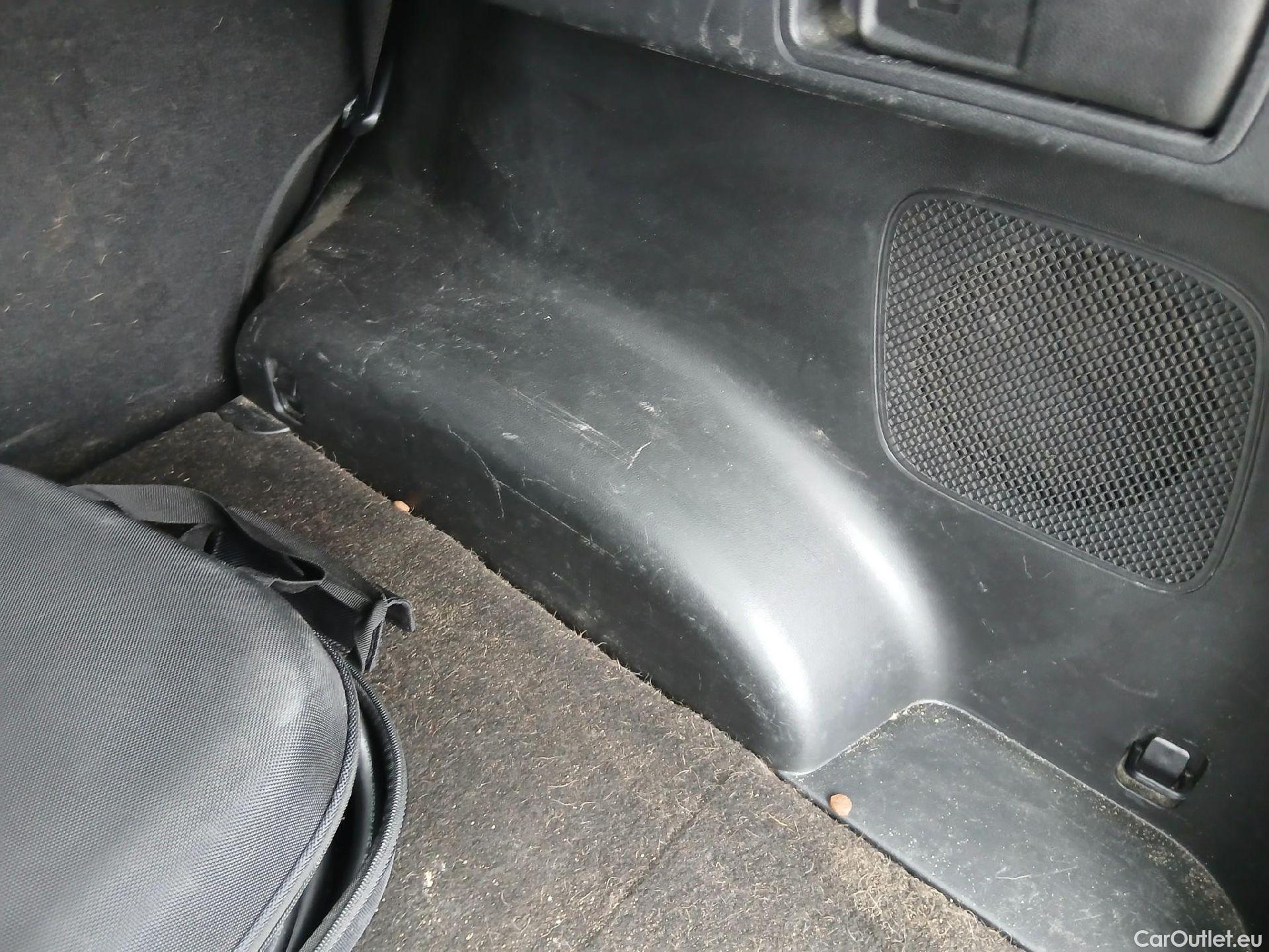  Hyundai  Tucson HYUNDAI  / 2020 / 5P / todoterreno 1.6 TGDI PHEV 195kW Tecno Sky Auto 4x4 #51