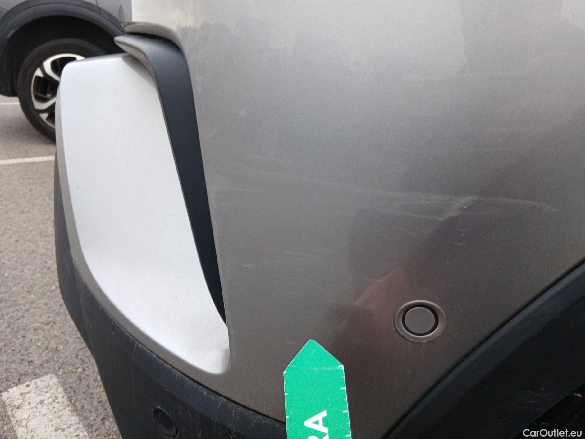  Toyota  C-HR TOYOTA  / 2016 / 5P / todoterreno 1.8 125H Advance (CX) #27