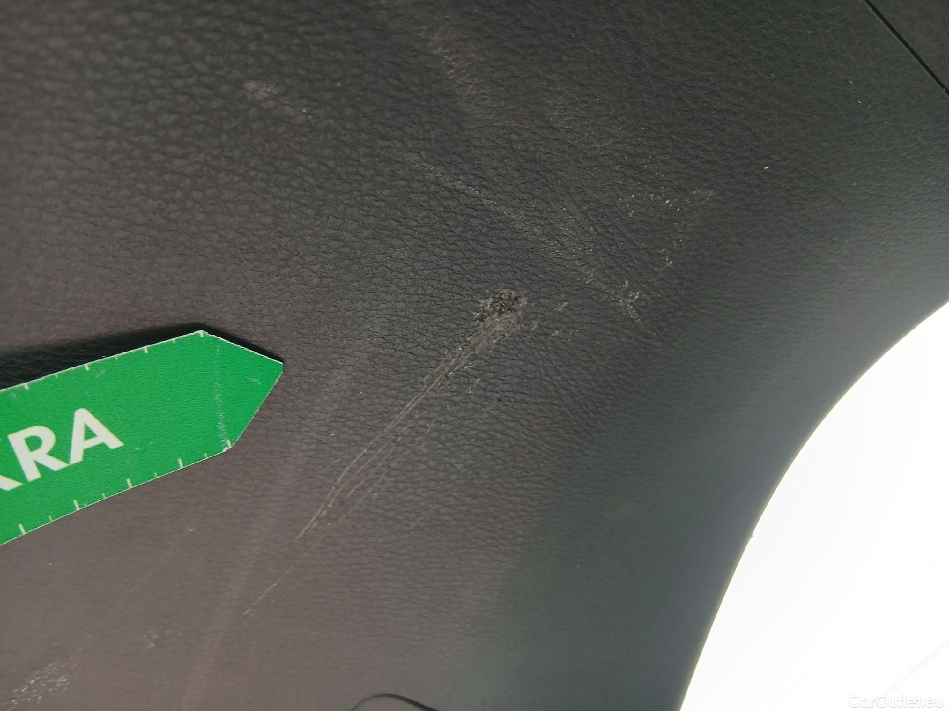  Toyota  C-HR TOYOTA  / 2016 / 5P / todoterreno 1.8 125H Advance (CX) #30